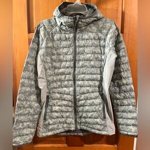 Columbia Jacket Women M Gray Floral Hooded Quilted Puffer Zip Pockets Light